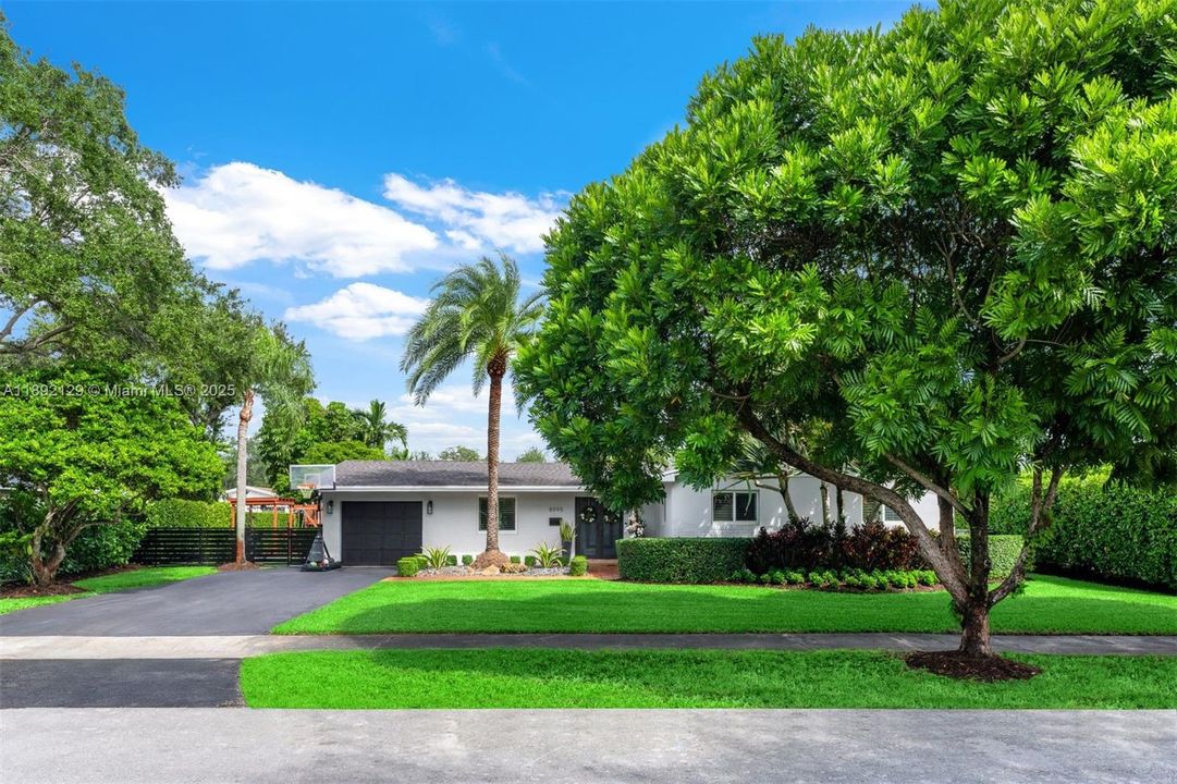 Active With Contract: $1,475,000 (4 beds, 3 baths, 2308 Square Feet)