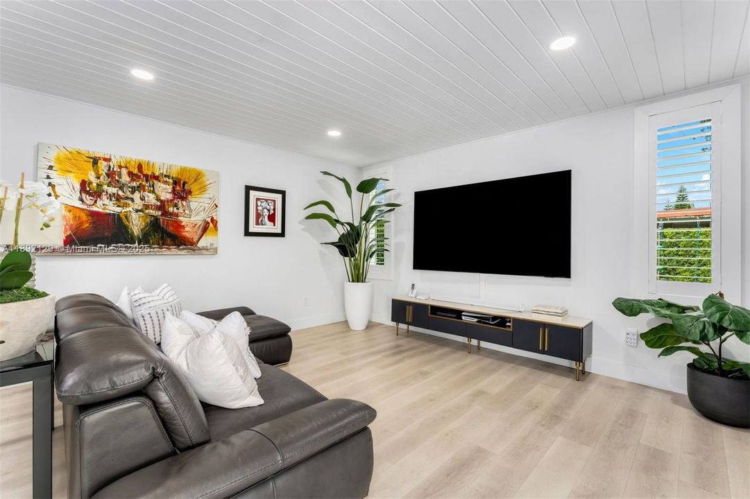 Active With Contract: $1,475,000 (4 beds, 3 baths, 2308 Square Feet)