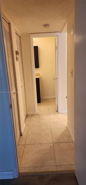 合同活跃: $1,490 (1 贝兹, 1 浴室, 720 平方英尺)