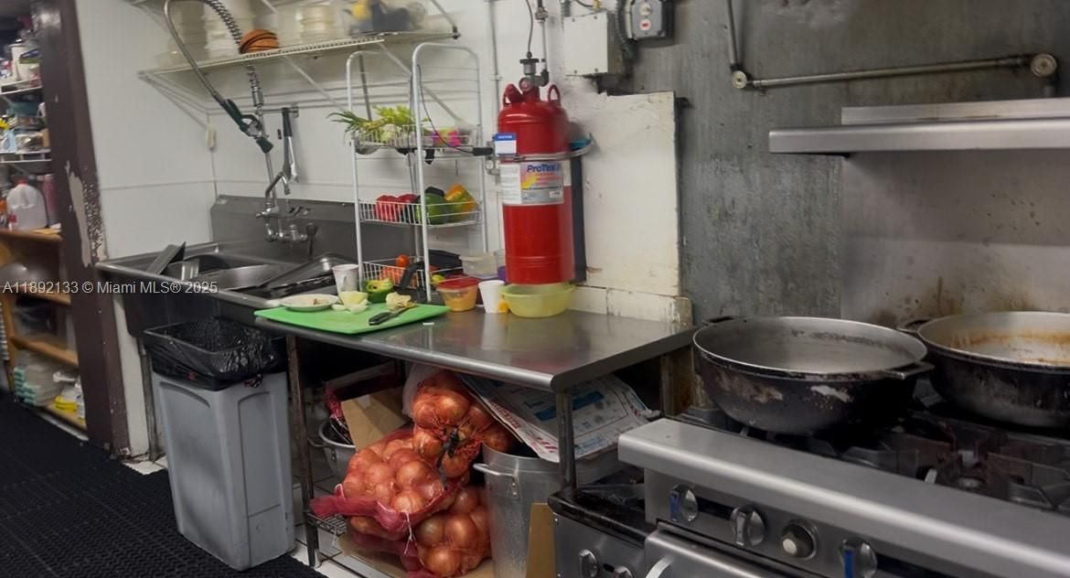 На продажу: $125,000 (0 спален, 0 ванн, 0 Квадратных фут)