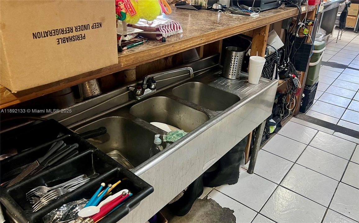 На продажу: $125,000 (0 спален, 0 ванн, 0 Квадратных фут)