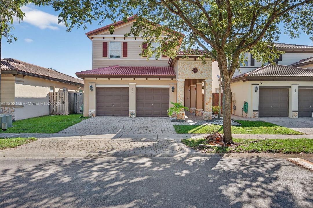 待售: $485,000 (3 贝兹, 2 浴室, 2450 平方英尺)