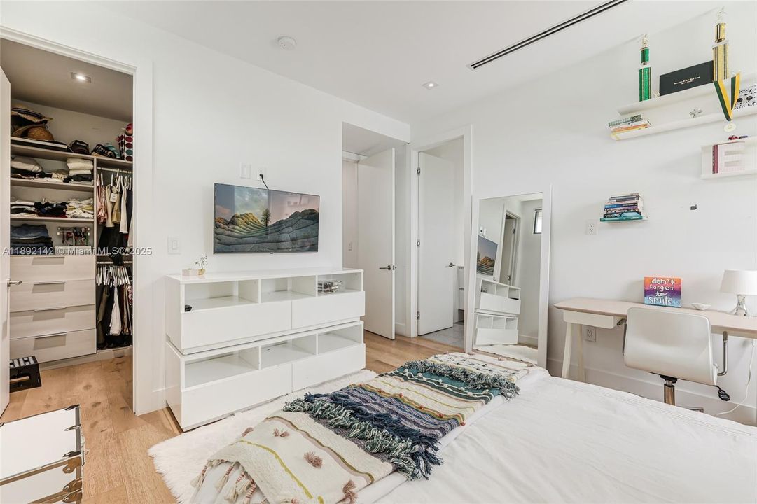 待售: $7,248,000 (5 贝兹, 5 浴室, 3688 平方英尺)