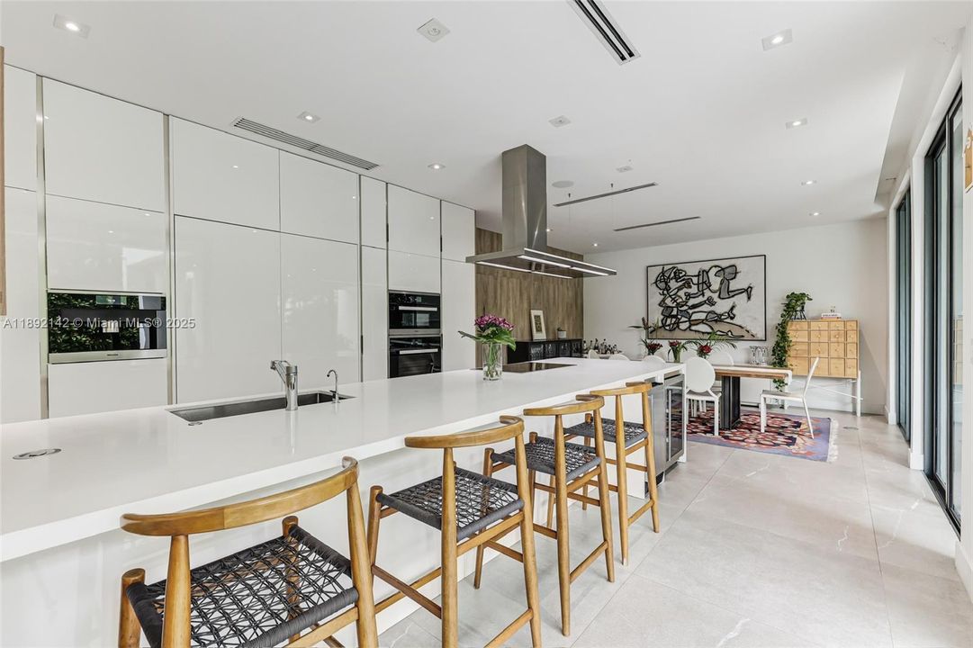 待售: $7,248,000 (5 贝兹, 5 浴室, 3688 平方英尺)