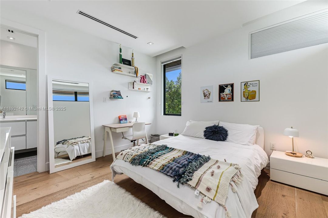 待售: $7,248,000 (5 贝兹, 5 浴室, 3688 平方英尺)