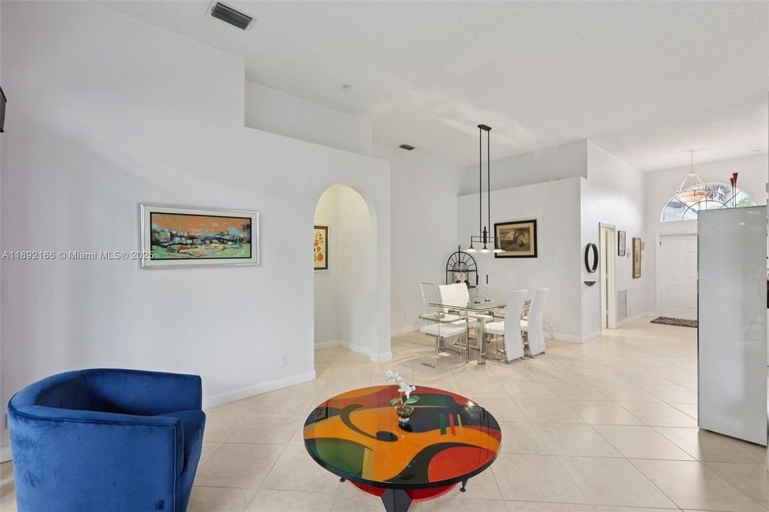 Active With Contract: $529,007 (3 beds, 2 baths, 1918 Square Feet)