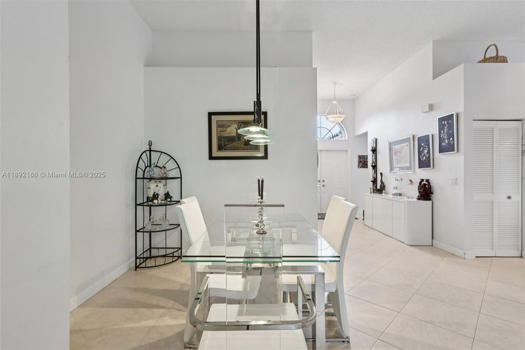 Active With Contract: $529,007 (3 beds, 2 baths, 1918 Square Feet)