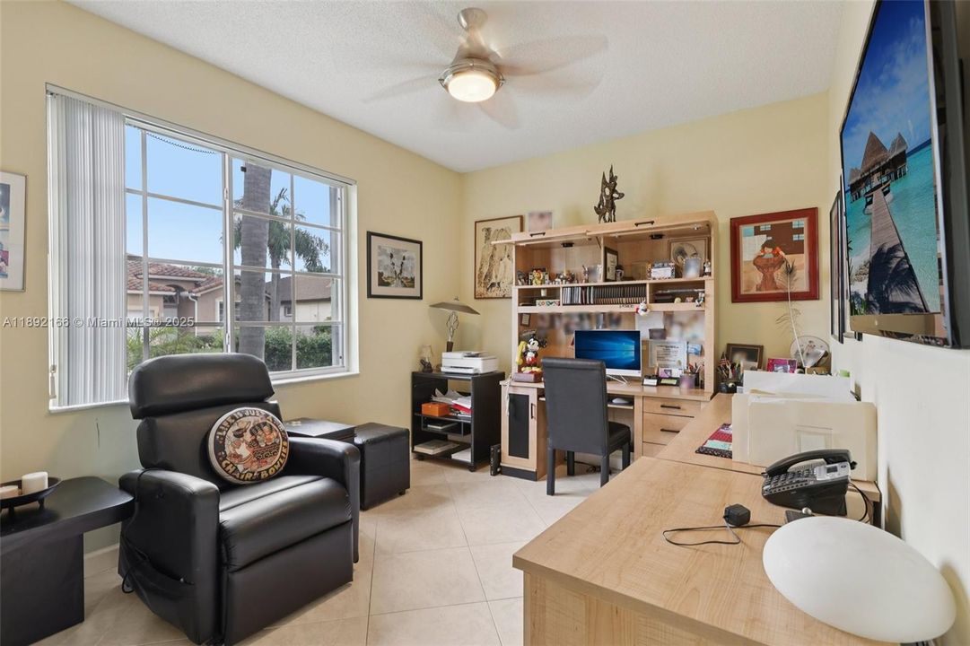 Active With Contract: $529,007 (3 beds, 2 baths, 1918 Square Feet)