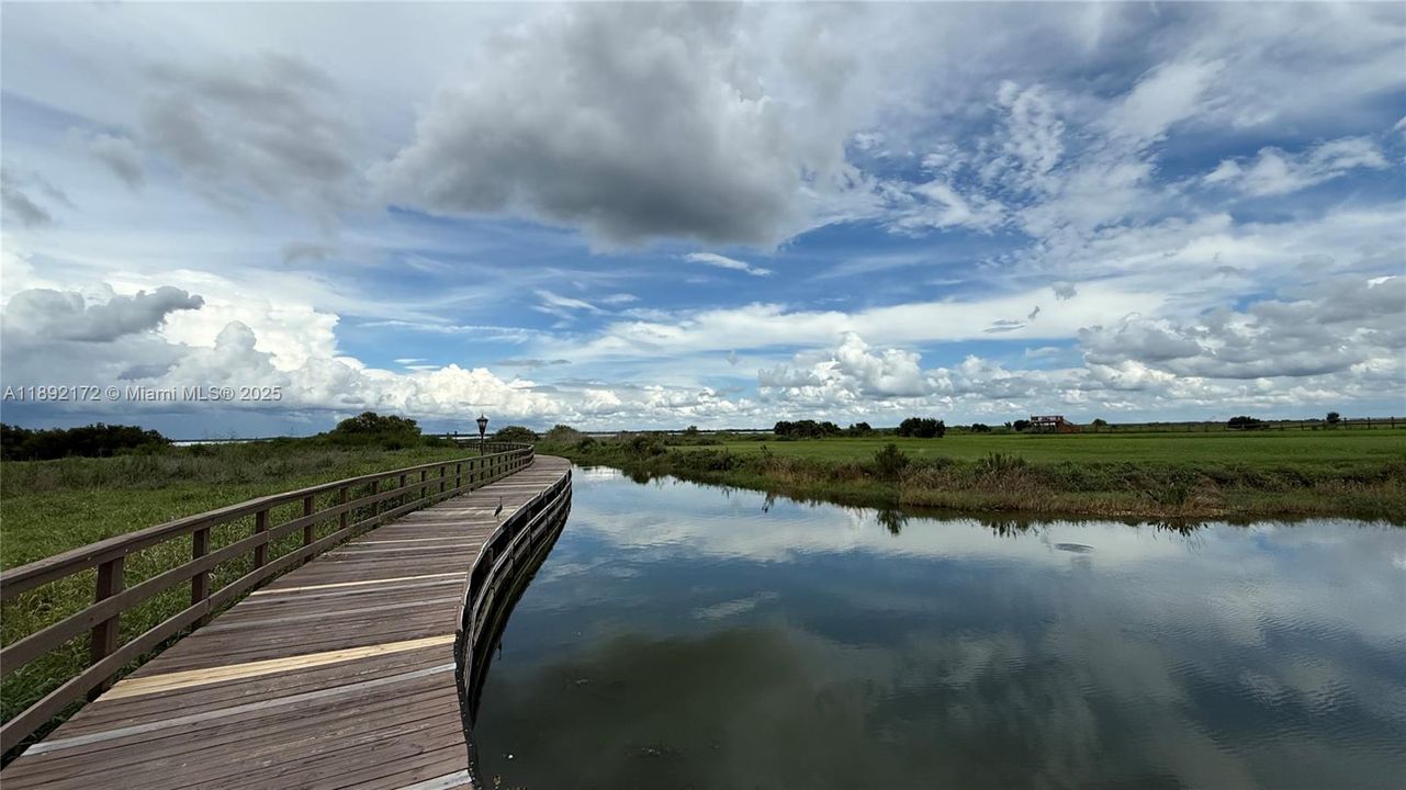 For Sale: $325,000 (4 beds, 2 baths, 2014 Square Feet)