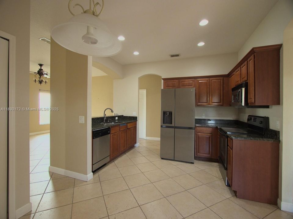 For Sale: $325,000 (4 beds, 2 baths, 2014 Square Feet)