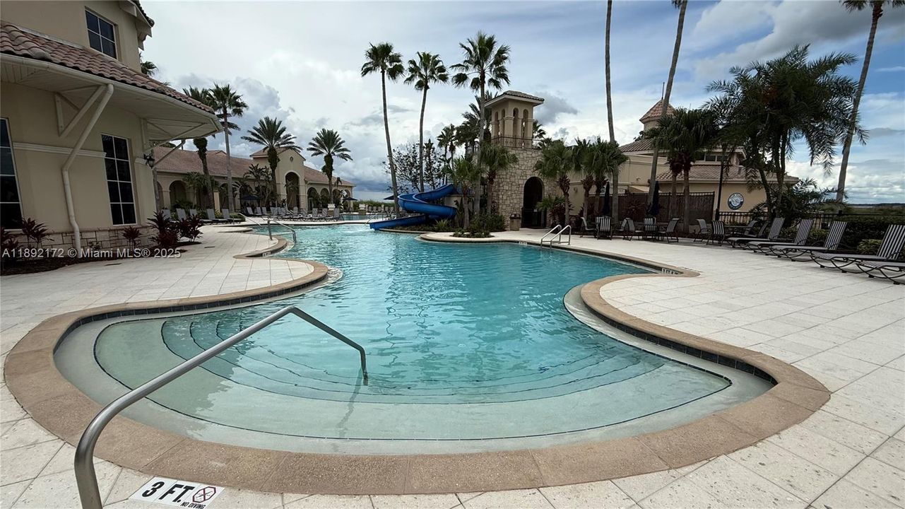 For Sale: $325,000 (4 beds, 2 baths, 2014 Square Feet)