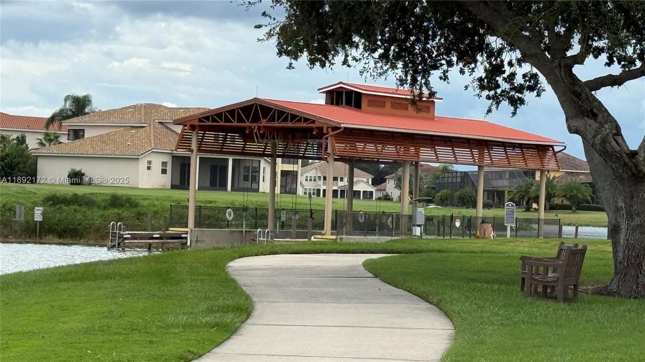 For Sale: $325,000 (4 beds, 2 baths, 2014 Square Feet)