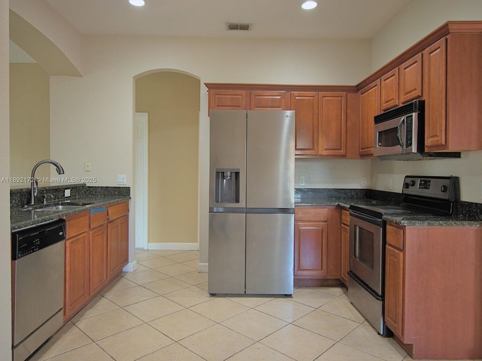 For Sale: $325,000 (4 beds, 2 baths, 2014 Square Feet)