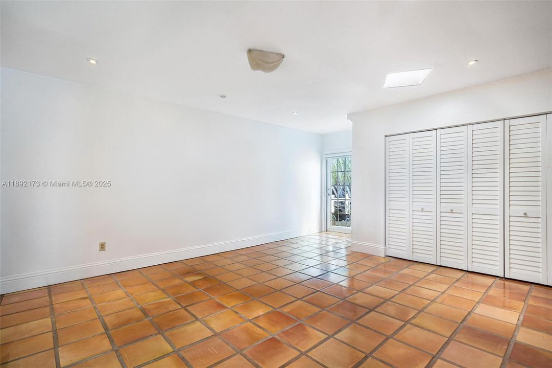 For Sale: $5,450,000 (4 beds, 4 baths, 3899 Square Feet)