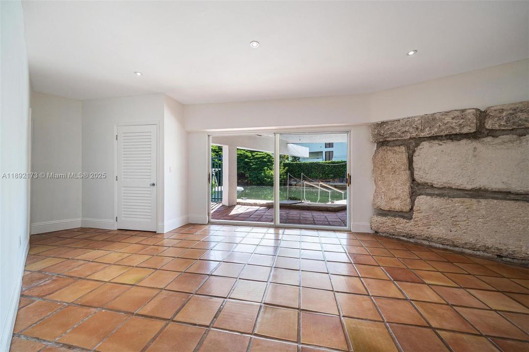 For Sale: $5,450,000 (4 beds, 4 baths, 3899 Square Feet)