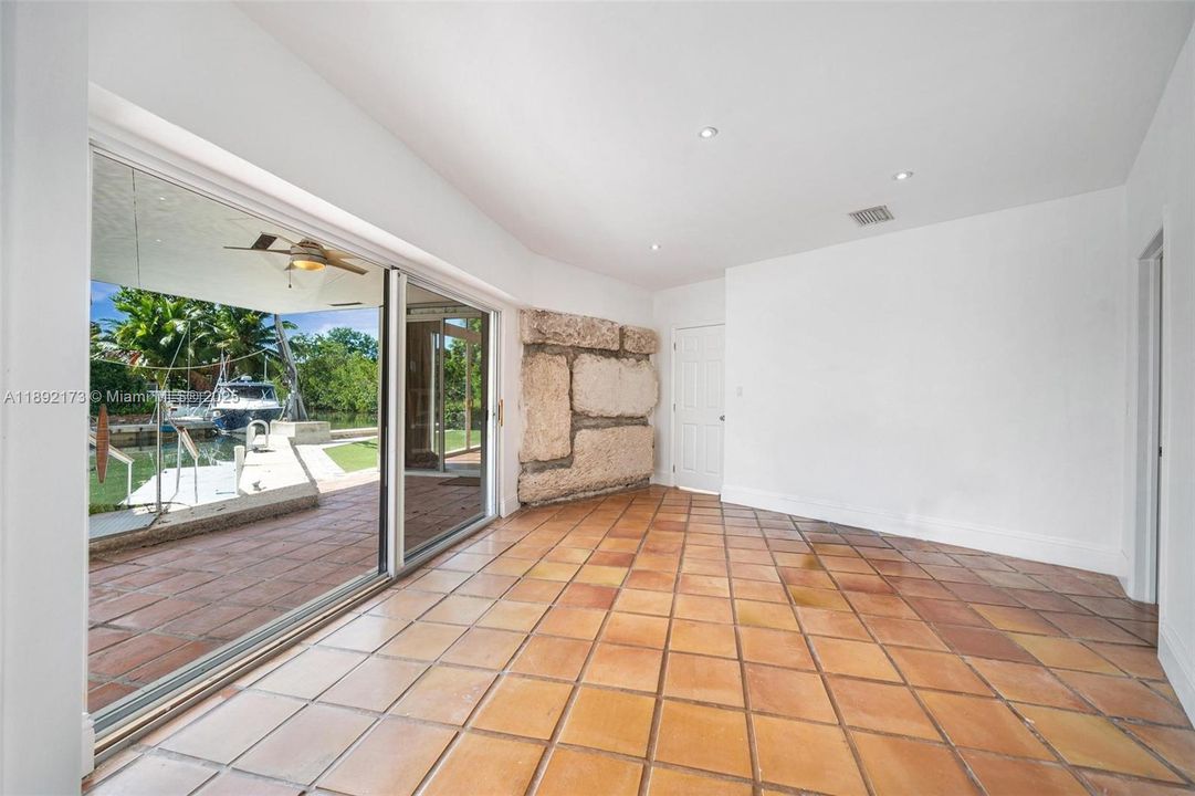 For Sale: $5,450,000 (4 beds, 4 baths, 3899 Square Feet)