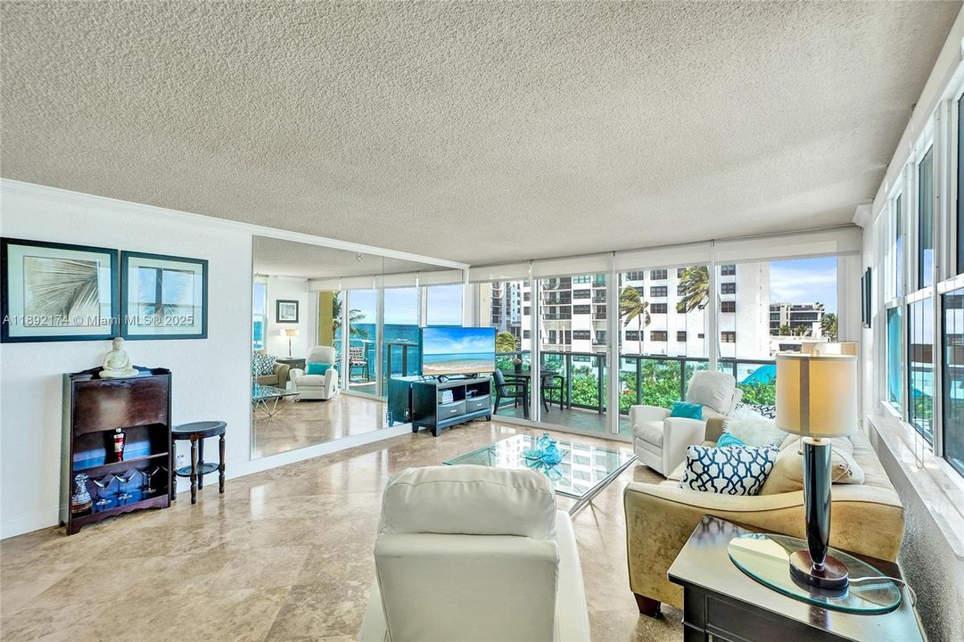 Active With Contract: $5,500 (2 beds, 2 baths, 1198 Square Feet)