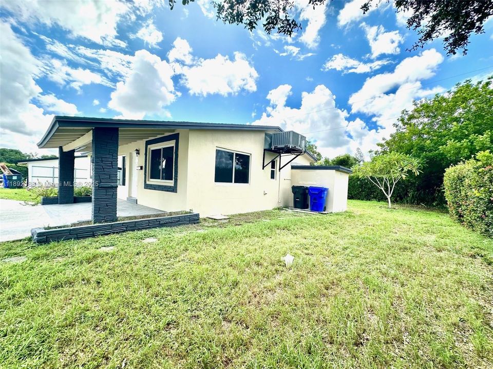 Activo con contrato: $499,000 (3 camas, 2 baños, 1204 Pies cuadrados)