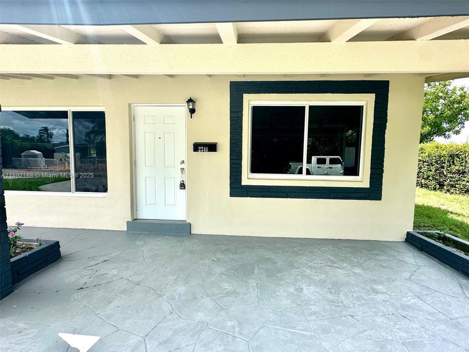 Activo con contrato: $499,000 (3 camas, 2 baños, 1204 Pies cuadrados)