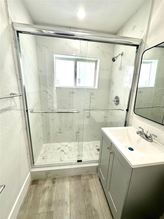 Activo con contrato: $499,000 (3 camas, 2 baños, 1204 Pies cuadrados)