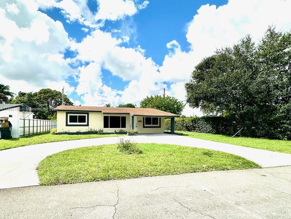 Activo con contrato: $499,000 (3 camas, 2 baños, 1204 Pies cuadrados)