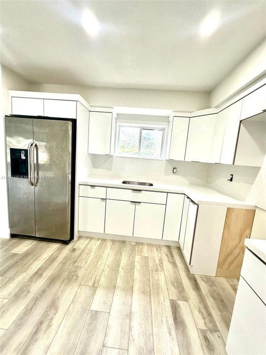 Activo con contrato: $499,000 (3 camas, 2 baños, 1204 Pies cuadrados)