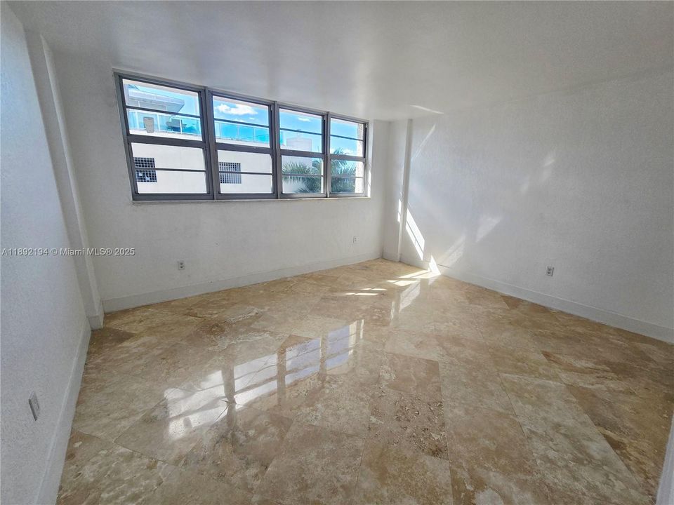 Recently Rented: $2,900 (1 beds, 1 baths, 850 Square Feet)