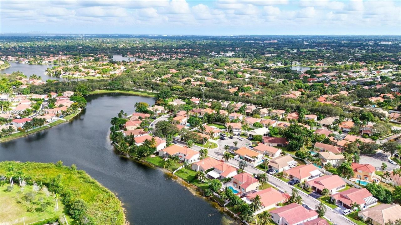 Active With Contract: $599,000 (3 beds, 2 baths, 1727 Square Feet)