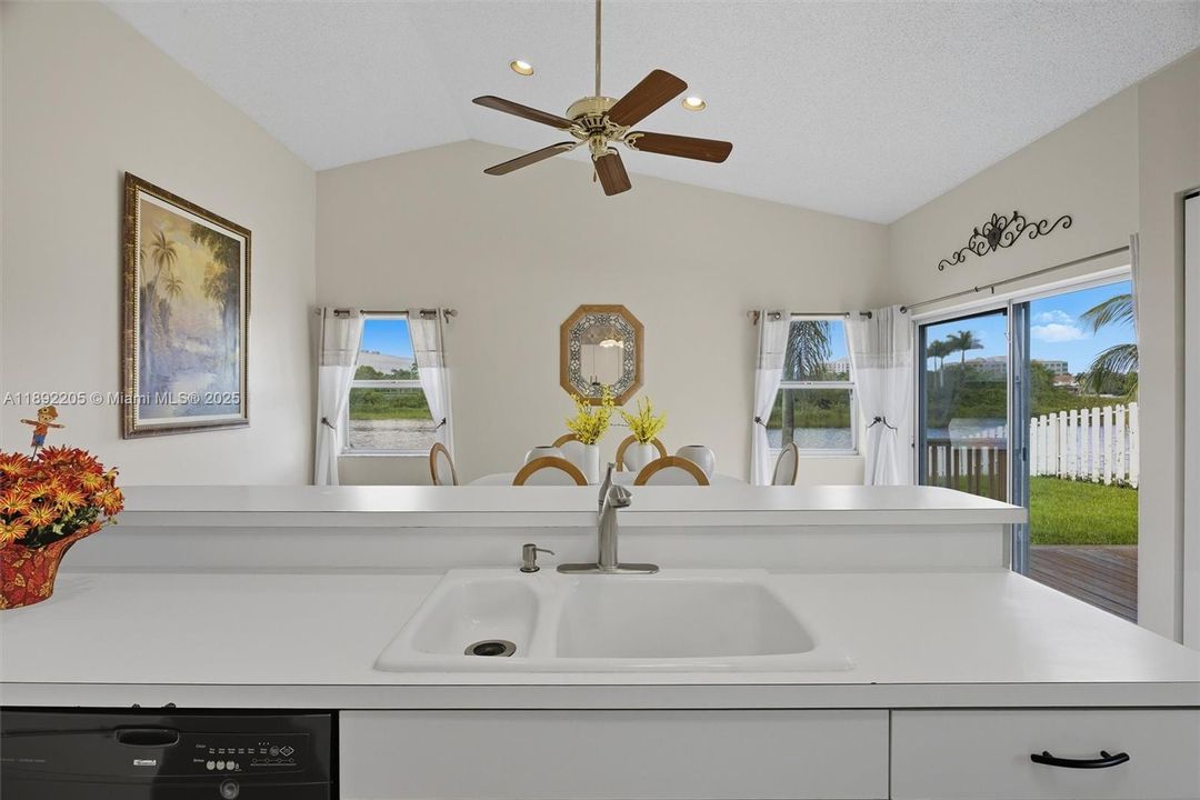 Active With Contract: $599,000 (3 beds, 2 baths, 1727 Square Feet)