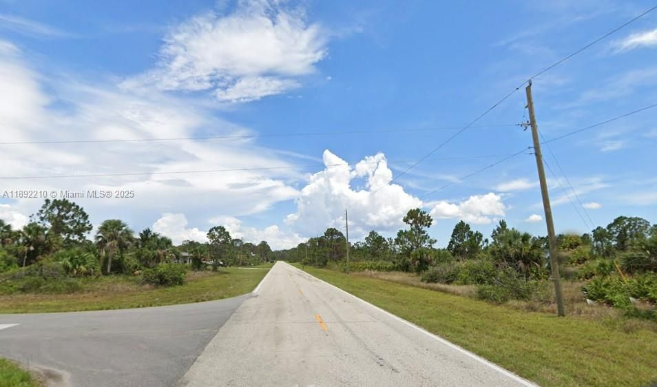 待售: $24,900 (0.25 acres)