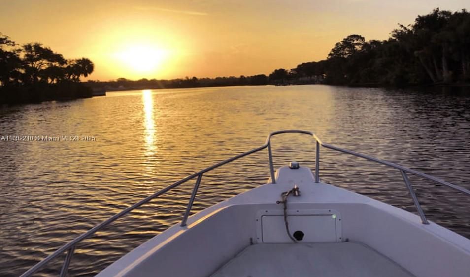 待售: $24,900 (0.25 acres)