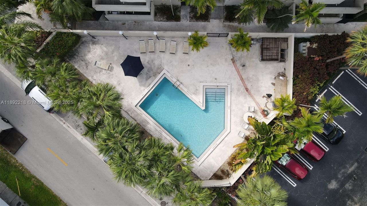 En Venta: $699,000 (2 camas, 1 baños, 660 Pies cuadrados)