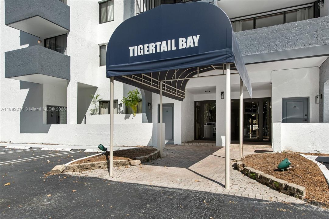 En Venta: $699,000 (2 camas, 1 baños, 660 Pies cuadrados)