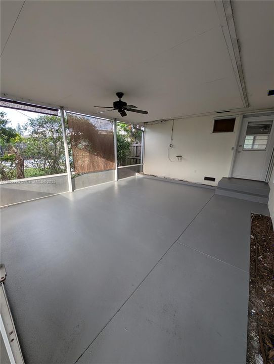 合同活跃: $2,890 (4 贝兹, 1 浴室, 1566 平方英尺)