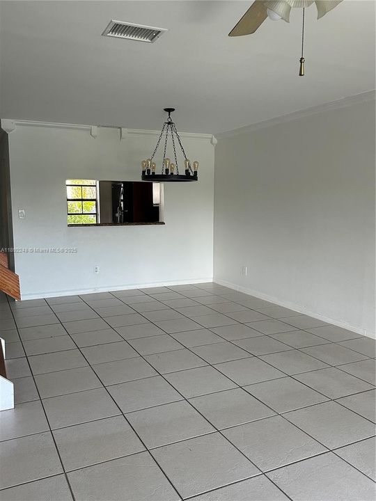 For Sale: $400,000 (2 beds, 2 baths, 1224 Square Feet)