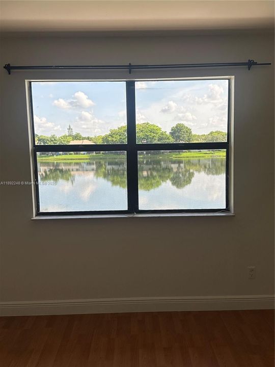 For Sale: $400,000 (2 beds, 2 baths, 1224 Square Feet)