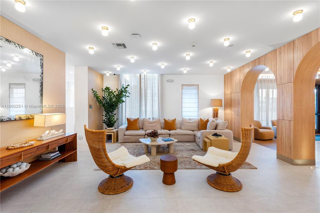 Active With Contract: $1,938 (0 beds, 1 baths, 0 Square Feet)