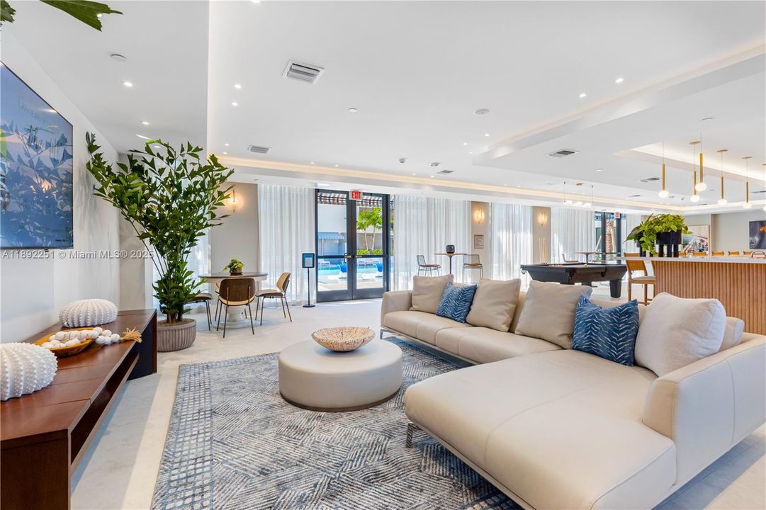 Active With Contract: $1,938 (0 beds, 1 baths, 0 Square Feet)