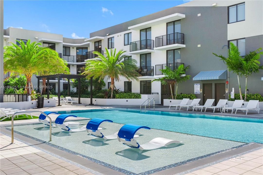 Active With Contract: $1,938 (0 beds, 1 baths, 0 Square Feet)