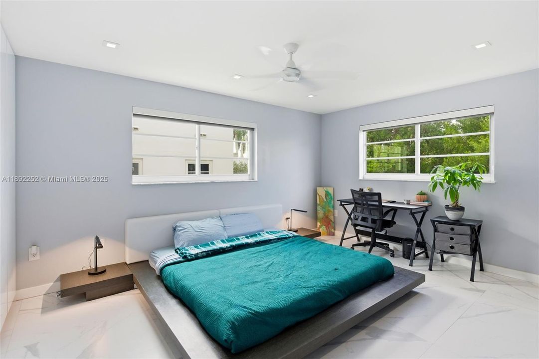 For Rent: $4,000 (3 beds, 2 baths, 1127 Square Feet)