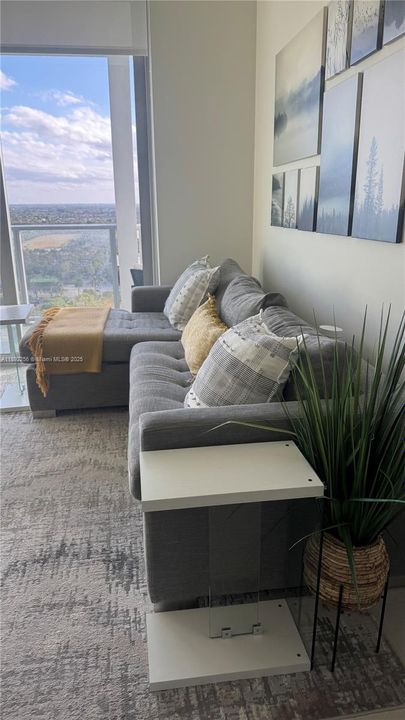 Недавно арендовано: $3,000 (2 спален, 2 ванн, 877 Квадратных фут)