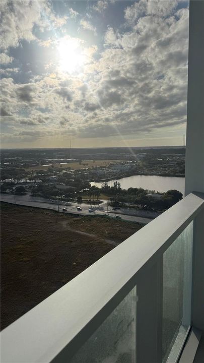 Недавно арендовано: $3,000 (2 спален, 2 ванн, 877 Квадратных фут)