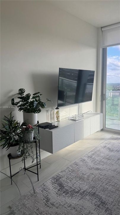 Недавно арендовано: $3,000 (2 спален, 2 ванн, 877 Квадратных фут)