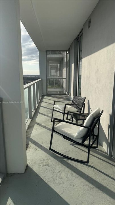 Недавно арендовано: $3,000 (2 спален, 2 ванн, 877 Квадратных фут)