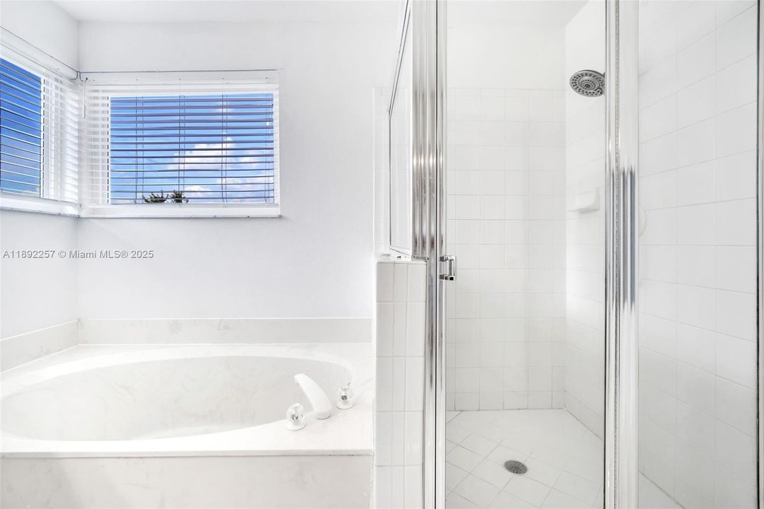 В аренду: $4,400 (4 спален, 3 ванн, 2513 Квадратных фут)