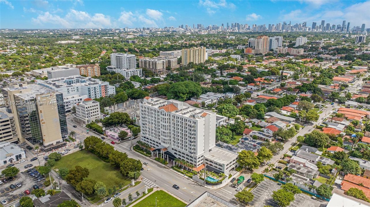 Active With Contract: $449,000 (2 beds, 2 baths, 1110 Square Feet)