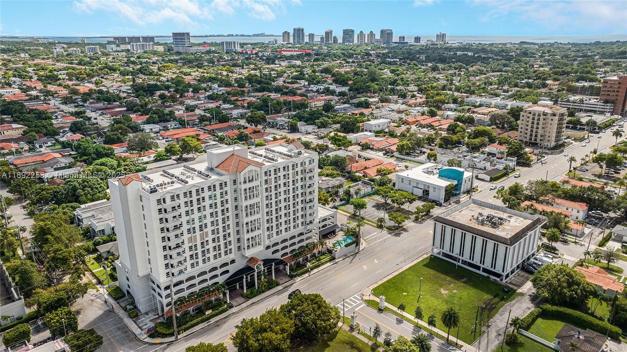 Active With Contract: $449,000 (2 beds, 2 baths, 1110 Square Feet)