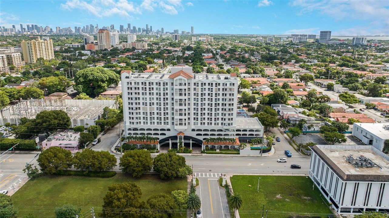 Active With Contract: $449,000 (2 beds, 2 baths, 1110 Square Feet)