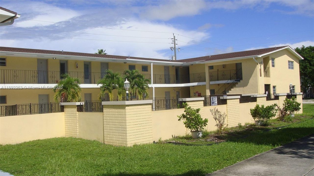 待售: $3,750,000 (0 贝兹, 0 浴室, 0 平方英尺)