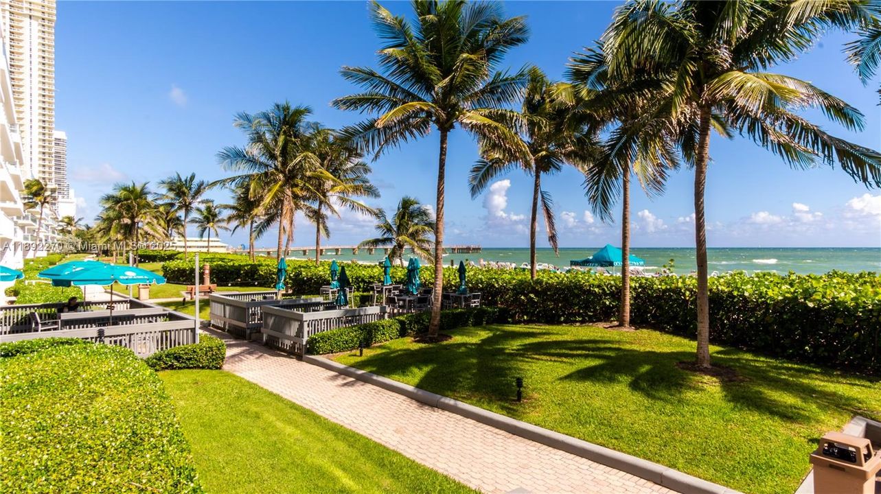 En Venta: $5,500,000 (4 camas, 3 baños, 3100 Pies cuadrados)